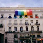 Gay Hostal Puerta Del Sol Madrid